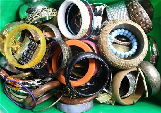 A box of mixed costume jewellery.